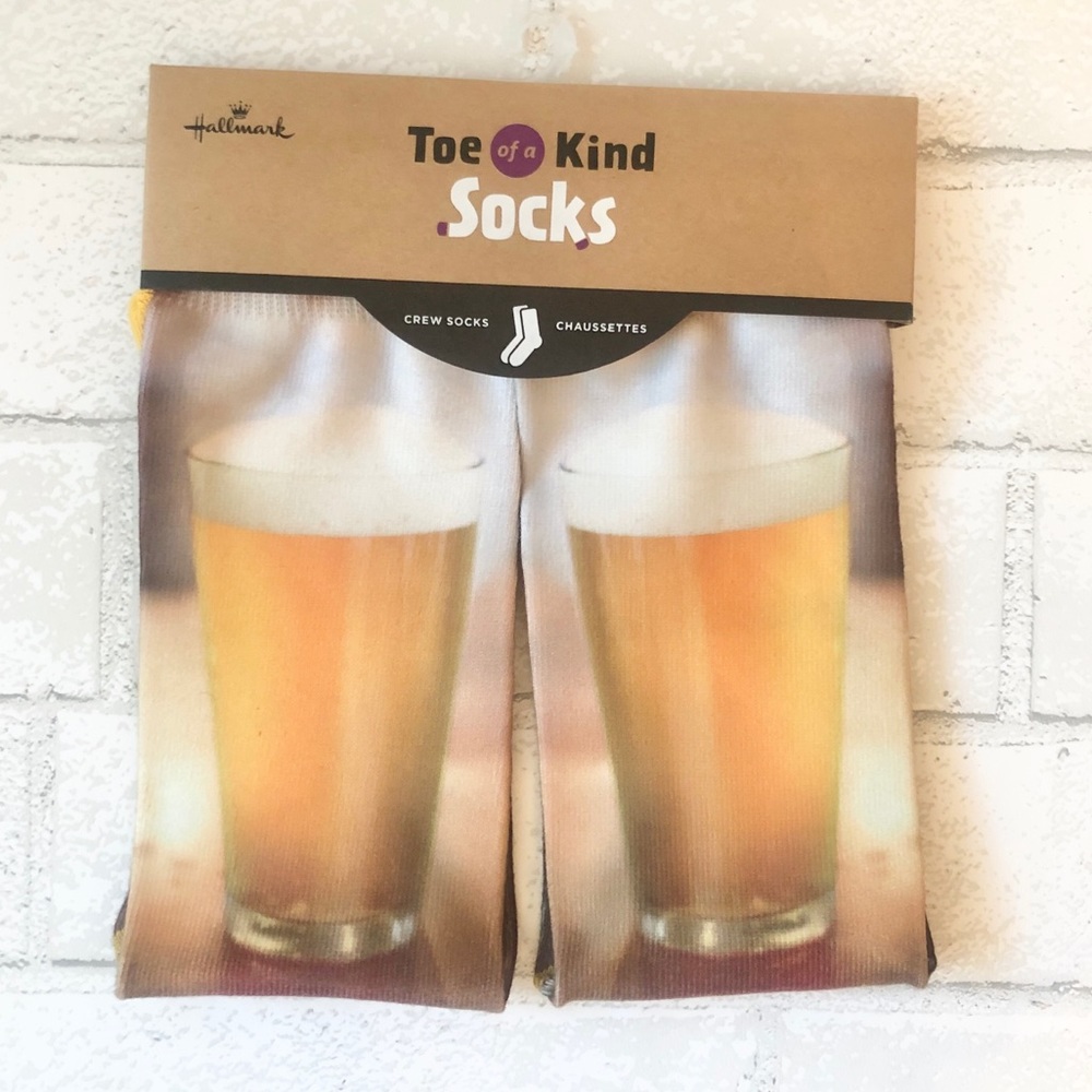 Hallmark Toe of a Kind Beer Pint Novelty Crew Socks NWT Unisex OS